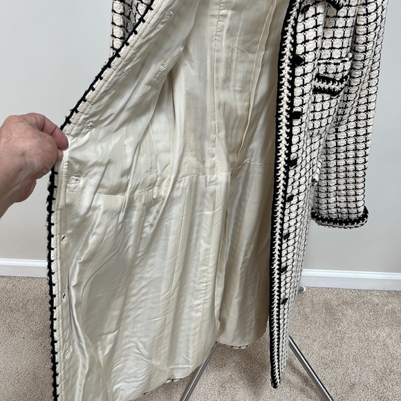 CHANEL Vintage Wool Boucle Long Jacket - Picture 9 of 16